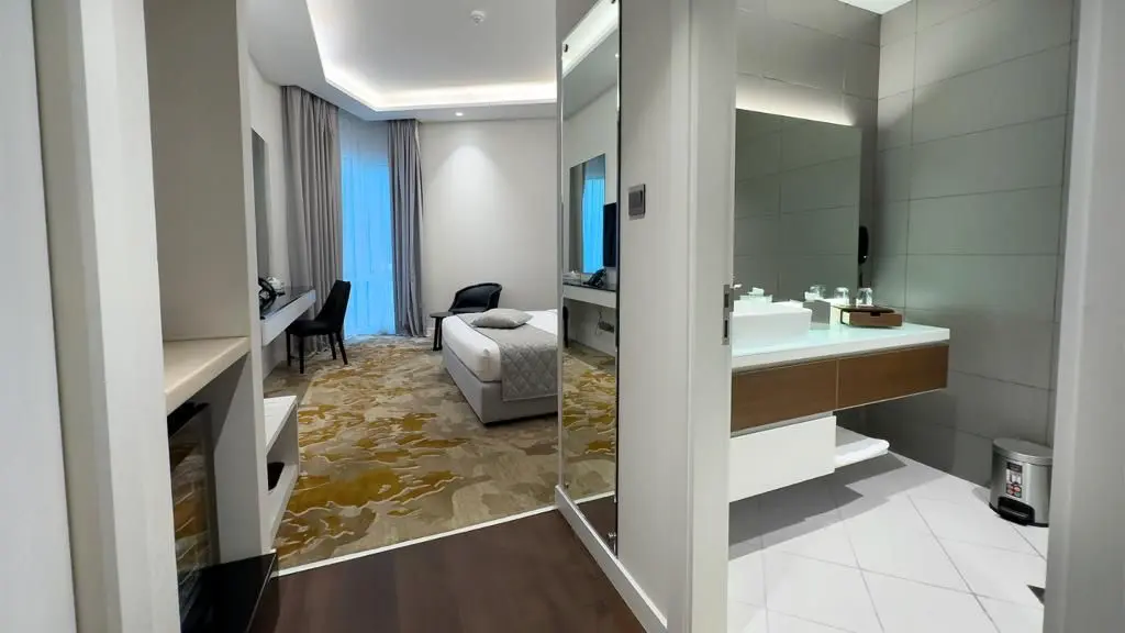 Rooms at eStay
