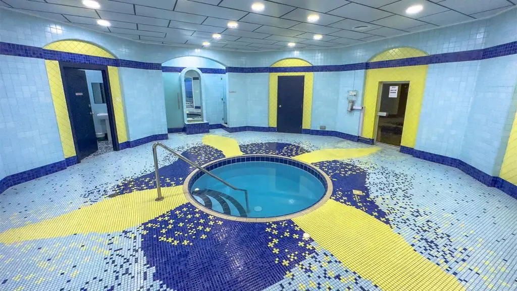 Pool at estay