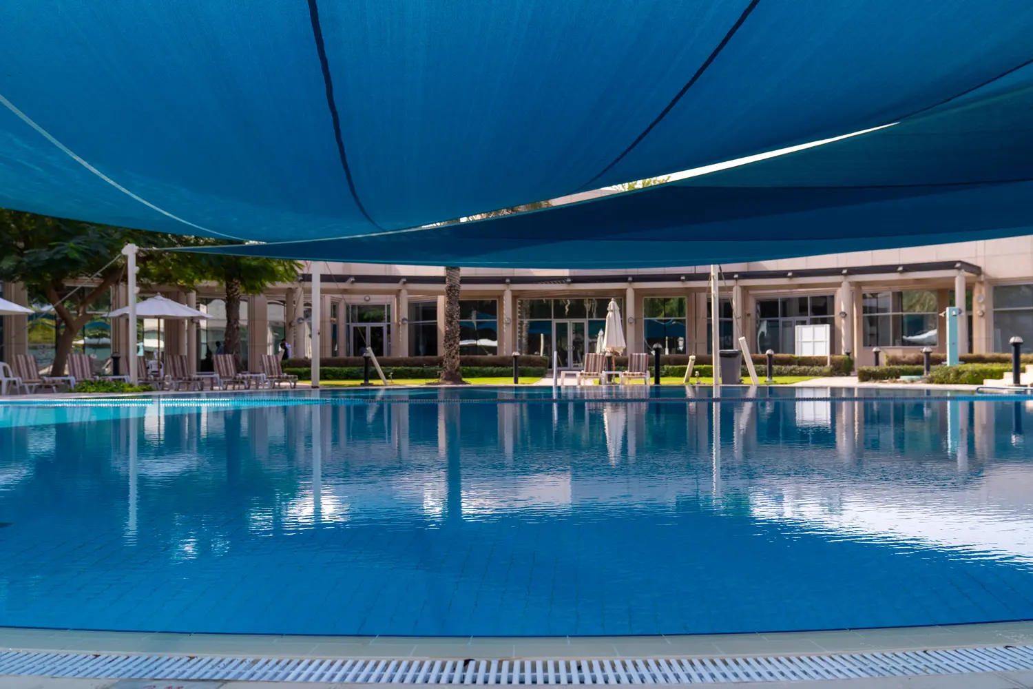 eStay Hotel swimming pool